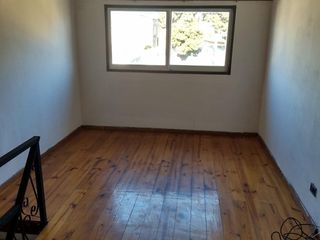 Foto 33 de Venta de triplex 4 ambientes Villa Luzuriaga