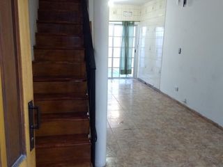 Foto 21 de Venta de triplex 4 ambientes Villa Luzuriaga