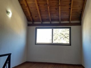 Foto 32 de Venta de triplex 4 ambientes Villa Luzuriaga