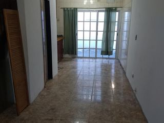 Foto 15 de Venta de triplex 4 ambientes Villa Luzuriaga