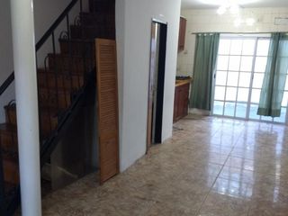 Foto 34 de Venta de triplex 4 ambientes Villa Luzuriaga