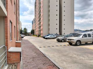 Foto 3 de apartamento en venta en pinos de lombardía. Cod V119492