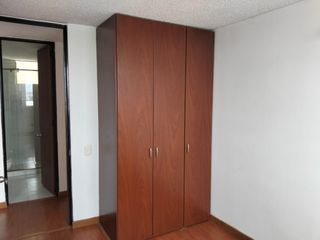 Foto 13 de apartamento en venta en pinos de lombardía. Cod V119492