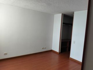 Foto 16 de apartamento en venta en pinos de lombardía. Cod V119492