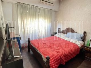 Foto 7 de VENTA CASA 3 AMB C/ COCHERA Y PATIO SOBRE 12 DE OCT. QUILMES O.