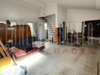Foto 12 de VENTA CASA 3 AMB C/ COCHERA Y PATIO SOBRE 12 DE OCT. QUILMES O.
