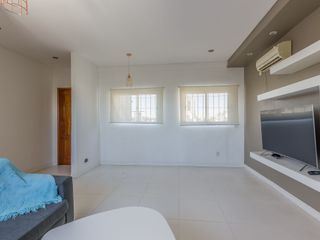 DEPARTAMENTO VENTA 2 AMB VILLA REAL REFACCIONADO