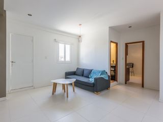 DEPARTAMENTO VENTA 2 AMB VILLA REAL REFACCIONADO