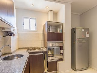 DEPARTAMENTO VENTA 2 AMB VILLA REAL REFACCIONADO