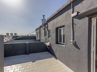 DEPARTAMENTO VENTA 2 AMB VILLA REAL REFACCIONADO