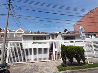 Foto 1 de casa en arriendo en santa paula-usaquén. Cod A1410042