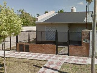 Casa en venta - 2 Dormitorios 1 Baño - 100Mts2 - Berazategui