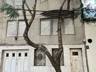 Foto 1 de San luis 448 - casa al frente-
