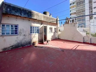 Foto 9 de San luis 448 - casa al frente-