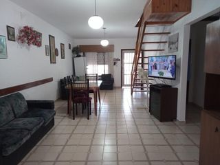 Casa y departamentos en venta  - 10 dormitorios 12 baños - 450mts2  - Mar Del Tuyu