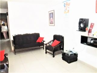 Foto 26 de VENDO CASA EN VILLA EL SALVADOR SEGUNDO SECTOR / CERCA AL CRUCE DE LA AV VILLA DEL MAR Y LA AV REVOLUCIÓN / 140 M2 / USD 140,000 DÓLARES.
