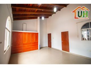 Foto 19 de 00526 - VENTA CASA YARINACOCHA - AMPLIO TERRENO - AT 1,220 M2