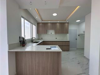 Foto 14 de CASAS EN VENTA EN URBANIZACIÓN PRIVADA LA ROMANA SUR DE MANTA