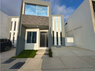 Foto 4 de CASAS EN VENTA EN URBANIZACIÓN PRIVADA LA ROMANA SUR DE MANTA