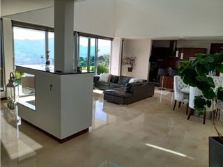 Foto 4 de CASA CAMPESTRE CON VISTA ABIERTA A LA CIUDAD, LAS PALMAS, MEDELLIN