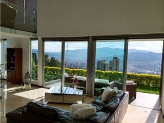 Foto 6 de CASA CAMPESTRE CON VISTA ABIERTA A LA CIUDAD, LAS PALMAS, MEDELLIN