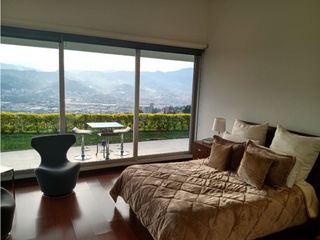 Foto 10 de CASA CAMPESTRE CON VISTA ABIERTA A LA CIUDAD, LAS PALMAS, MEDELLIN