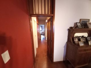 Foto 9 de Casa de 3 dormitorios y 2 baños aprox. 200 mts cubiertos