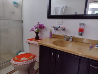 Foto 12 de Venta de Casa de 190 m2 en 650 mill neg, en Mesitas del Colegio cund.