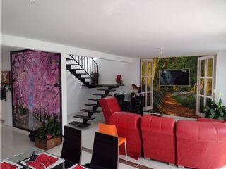 Foto 25 de Venta de Casa de 190 m2 en 650 mill neg, en Mesitas del Colegio cund.