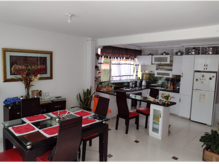 Foto 2 de Venta de Casa de 190 m2 en 650 mill neg, en Mesitas del Colegio cund.