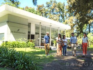 Alquiler  Oficinas   en  Pilar Parque Austral  / Bayugar Negocios Inmobiliarios