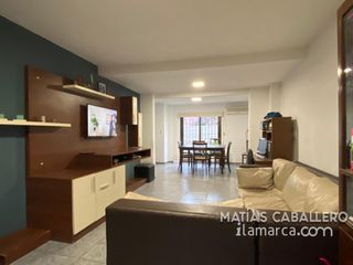 Foto 2 de Duplex a la venta de 4 dormitorios en zona norte de Córdoba cerca de plazas