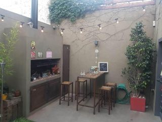 Casa 4 ambientes en venta en Quilmes