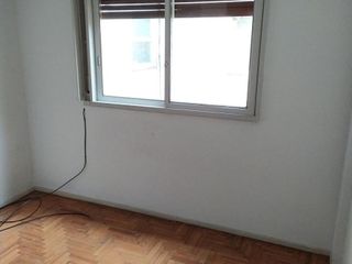 Av. La Plata al 0 Departamento de 2 ambientes con balcón en Alquiler en Caballito