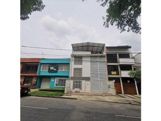Alquiler Edificio para  Uso Comercial Tres Niveles Barrio San Fernando