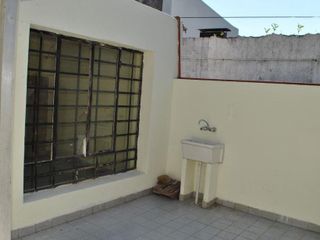 PH en venta - 4 dormitorios 2 baños - cochera - 128mts2 - La Plata