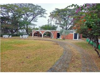 Foto 39 de KM. 6.5 VIA A DAULE SE VENDE COMPLEJO COMERCIAL - INDUSTRIAL