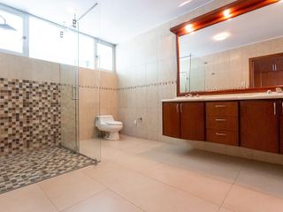 Pinar Bajo, Casa en venta, 1000 m2, 6 habitaciones, 7 baños, 10 parqueaderos