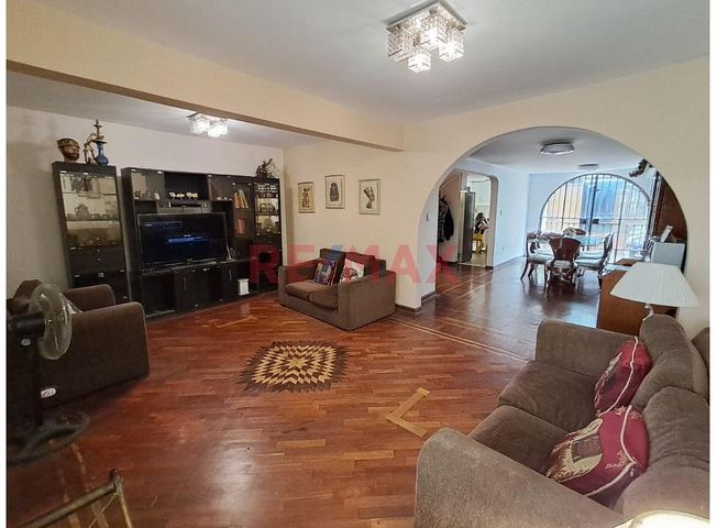 Casa en Venta en Santiago de Surco – pohled 4