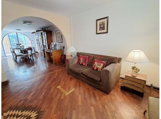 Casa en Venta en Santiago de Surco – pohled 6