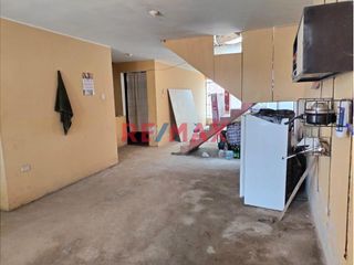 Foto 8 de GRAN OPORTUNIDAD EN PUENTE PIEDRA!

Se vende Casa a precio de terreno
Hermosa Casa de 219 m² Terreno - Parametro 4 Pisos - Cerca Ovalo Zapallal
Ub