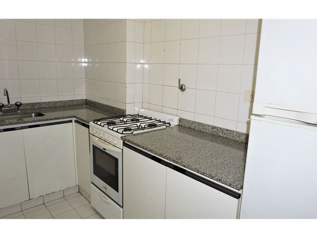 Venta Dto 3 amb BALCÓN Almagro SUM SEGURIDAD