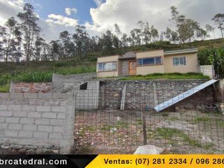 Villa Casa Edificio de venta en Punta Corral San Carlos – código:18356