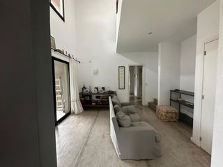 Alquiler - Casa  Amoblada -  3 Dormitorios - La Cuesta Villa Residencial