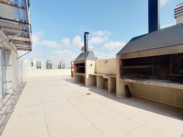 VENTA DEPTO 2 AMB C/BALCON AL FRENTE-PLAZA IRLANDA