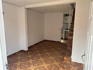 Foto 2 de casa en arriendo en cantalejo. Cod A98