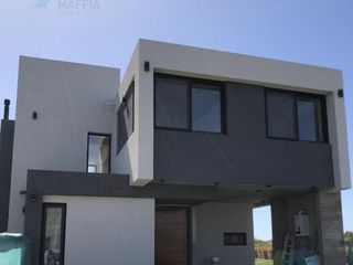 Foto 2 de Casa - Puertos del lago Araucarias