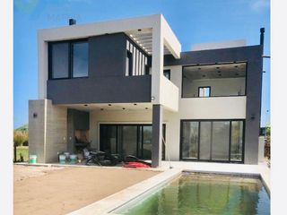 Foto 1 de Casa - Puertos del lago Araucarias