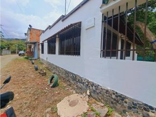 Maat vende casa campestre El Puente - Villeta 700m2 $550Millones