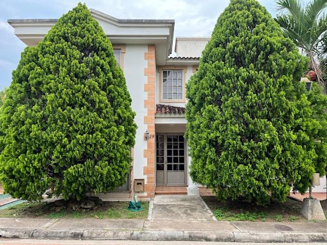 VENTA de CASAS en NEIVA